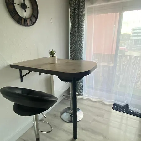 Centre Port Avec Piscine Port Richelieu Agde